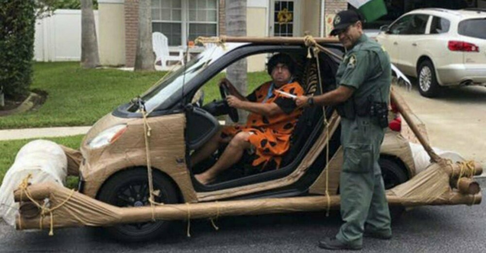 Fred Feuerstein Smart Car.jpg