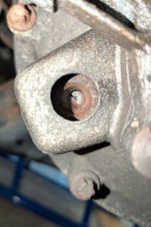 Loch ist im Eimer.jpg