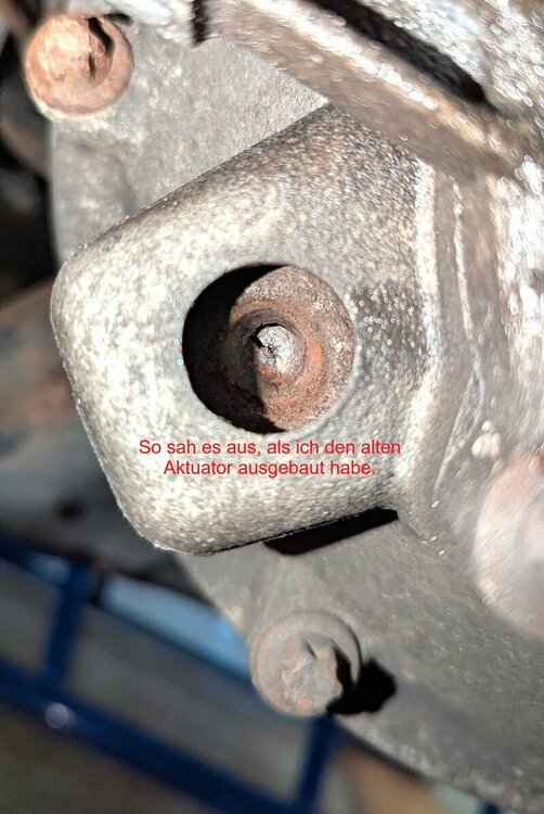 Loch ist im Eimer.jpg