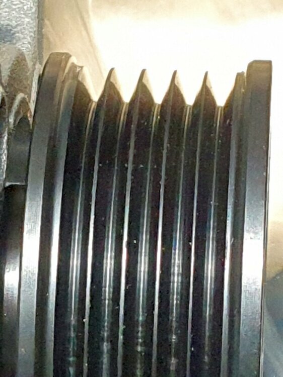 Riemenscheibe neu schwarz.jpg