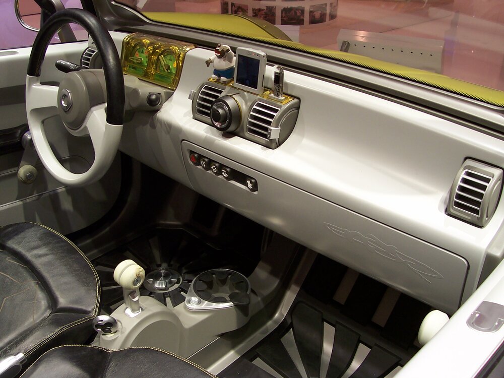 IAA2005-smart-crosstown-innenraum.jpg
